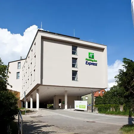 Hotel Express By Ihg 3*