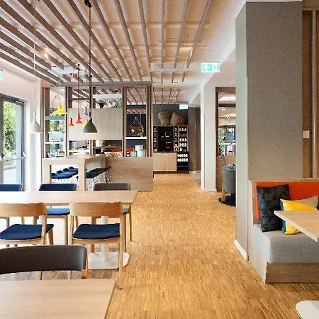 Express By Ihg 3*