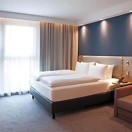 Express By Ihg Hotel