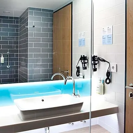 Express By Ihg Hotel Fürth
