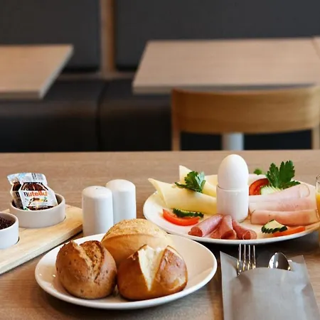 Express By Ihg Hotel