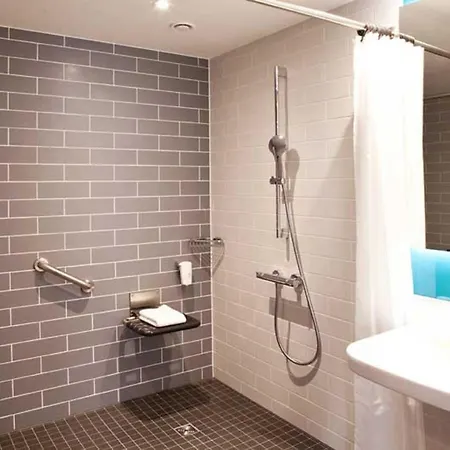 Hotel Express By Ihg