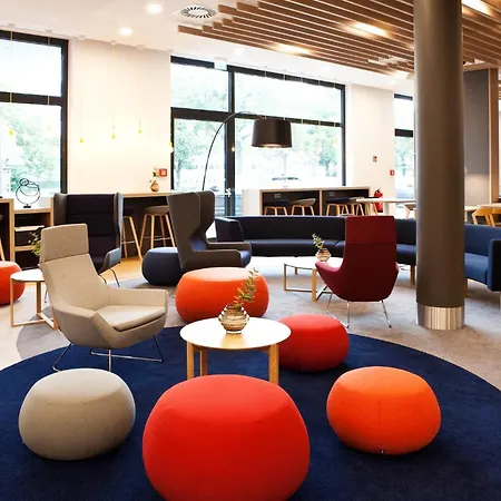 Express By Ihg Hotel